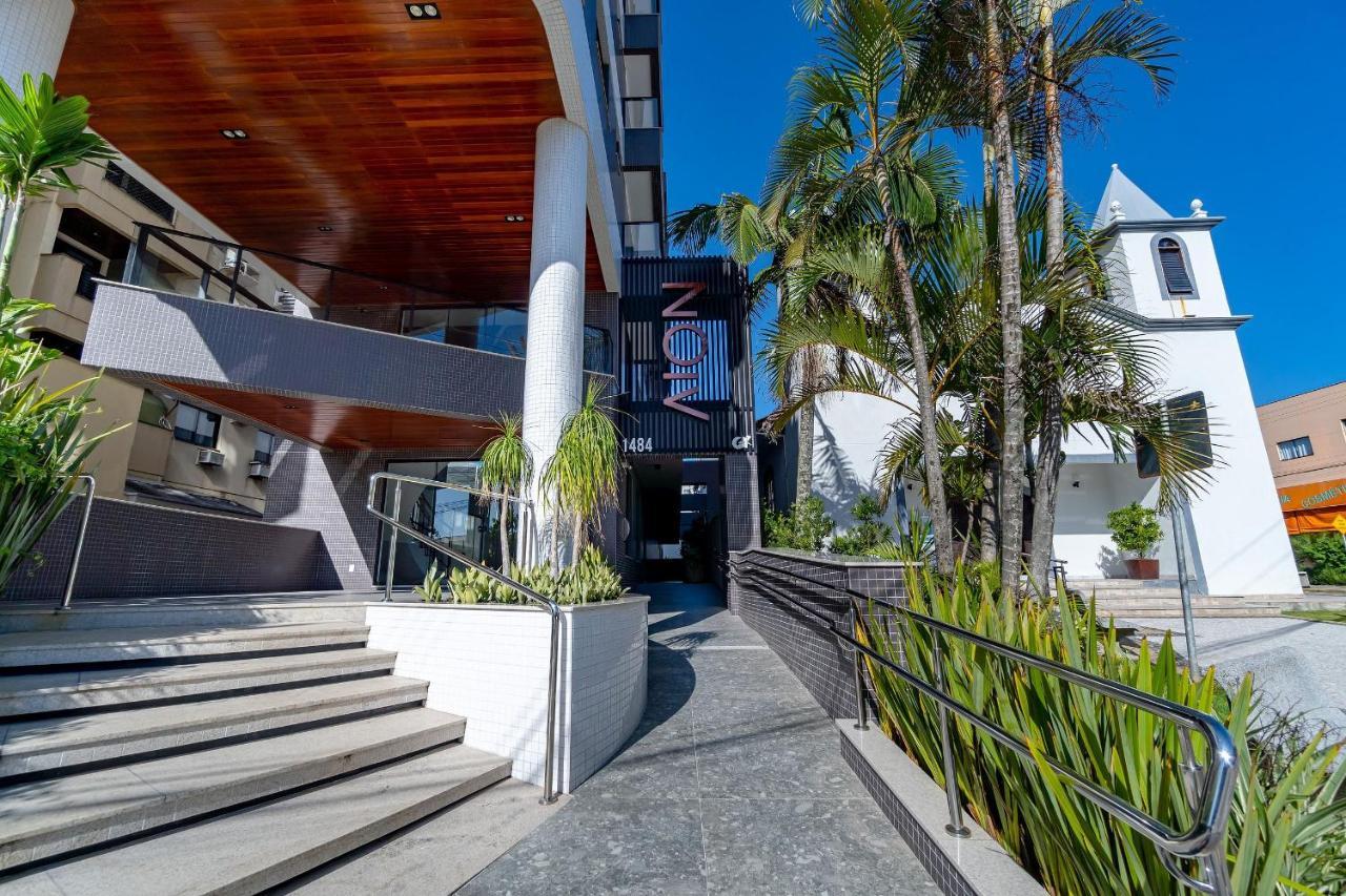 Confortavel Loft Em Com Piscina Apartment Bombinhas